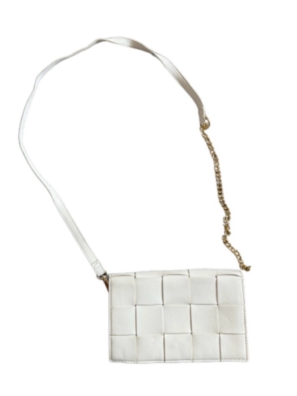 Woven White Crossbody Bag with Gold Chain Strap